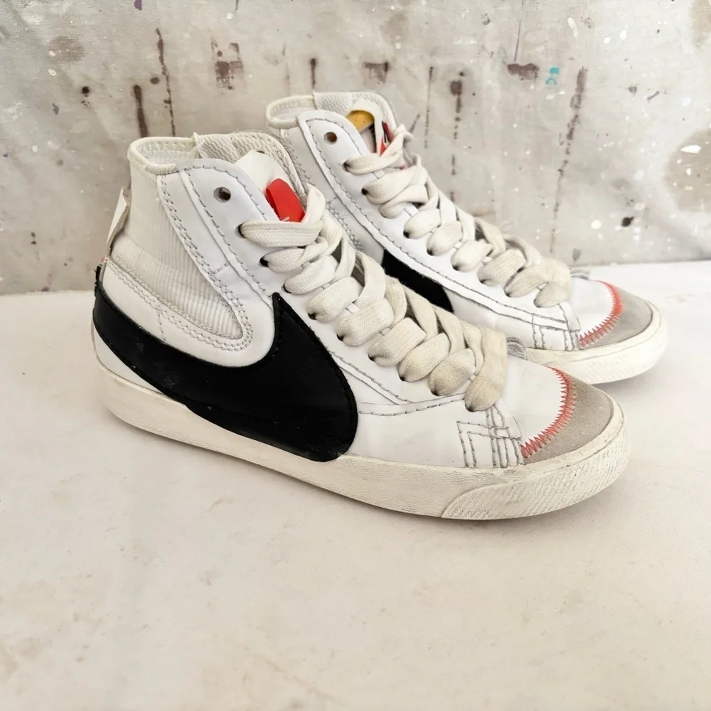 Nike Blazer Mid '77 Jumbo Sneakers
